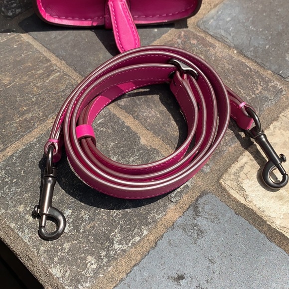 Coach Cashin 22 Tote - Picture 9 of 12